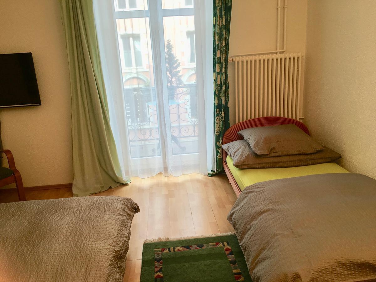 Dakini'S Bed & Breakfast Цюрих Екстер'єр фото